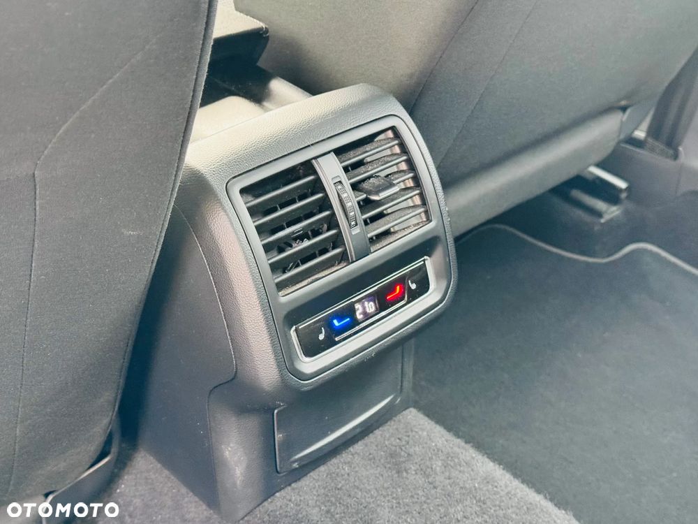 Volkswagen Arteon 2.0 TSI Essence DSG - 38