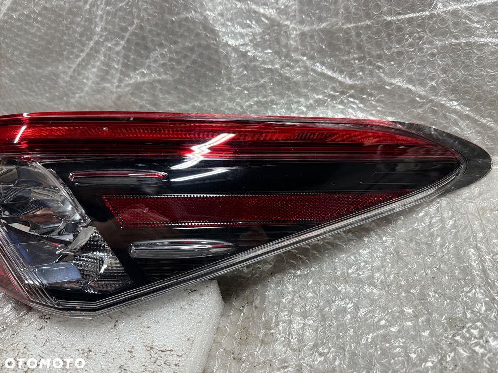 LAMPA TYŁ PRAWA TOYOTA CAMRY IX LED - 10