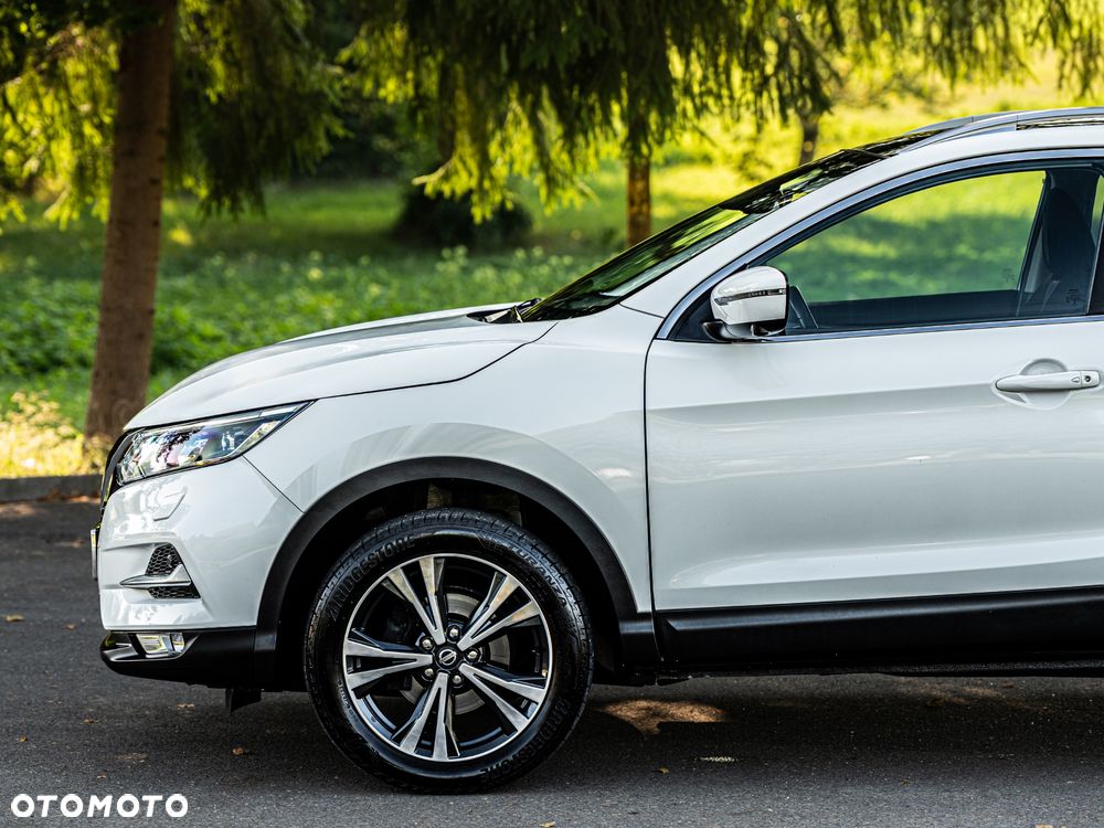 Nissan Qashqai 1.6 DIG-T N-Connecta - 11