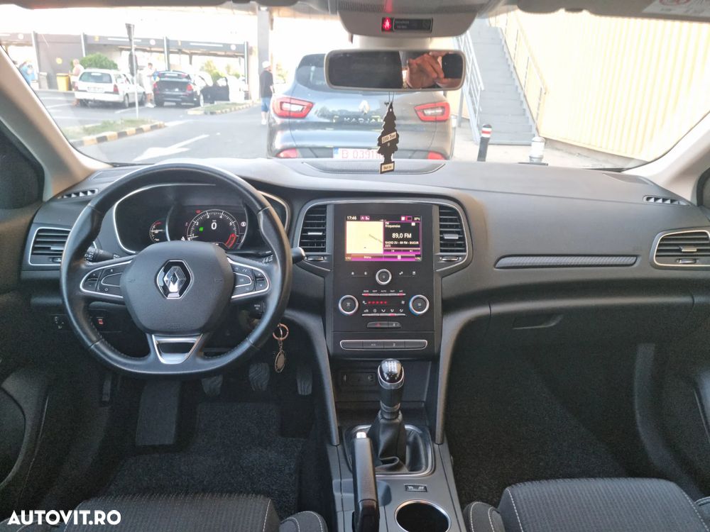Renault Megane TCe 115 GPF LIMITED - 19