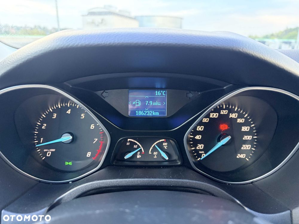 Ford Focus 1.6 EcoBoost Trend - 12