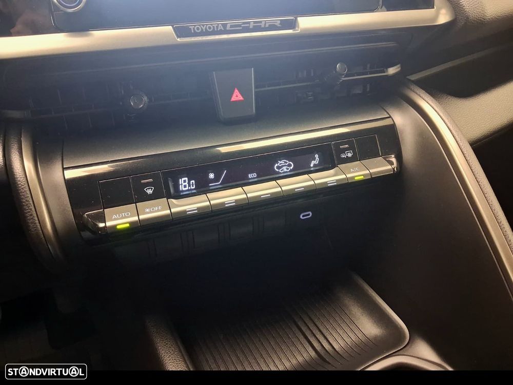 Toyota C-HR - 27