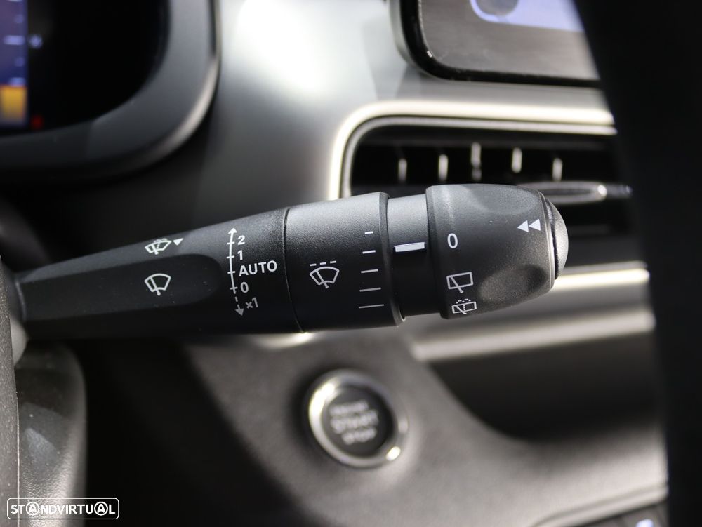 Jeep Avenger 1.2 e-Hybrid Altitude DCT - 28