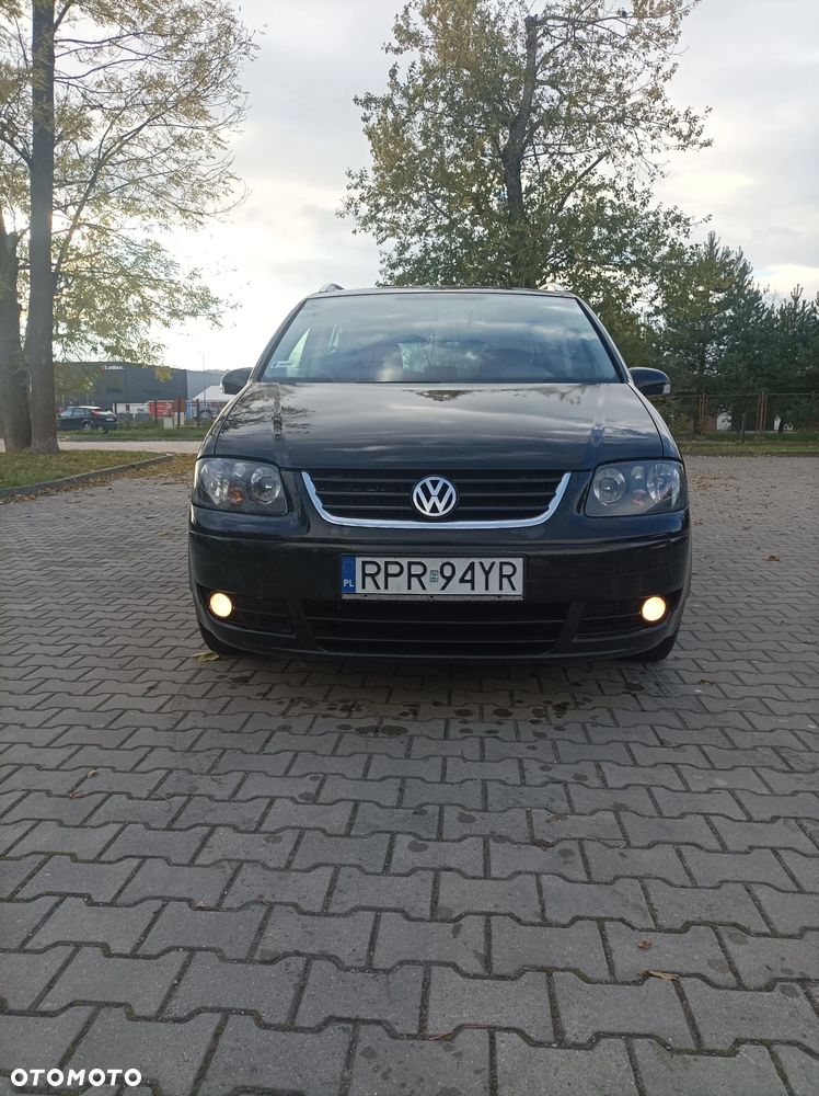 Volkswagen Touran 2.0 TDI DPF Goal - 1