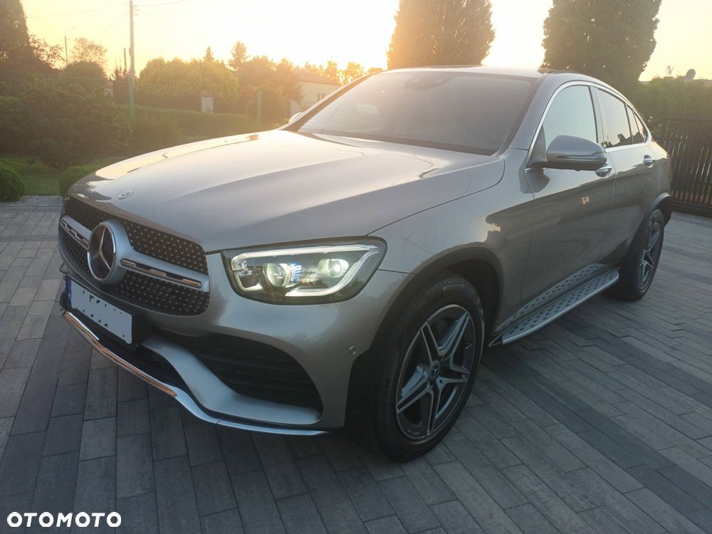 Mercedes-Benz GLC 200 4Matic 9G-TRONIC AMG Line - 2