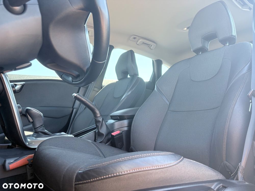 Volvo V40 D2 Geartronic Momentum - 31