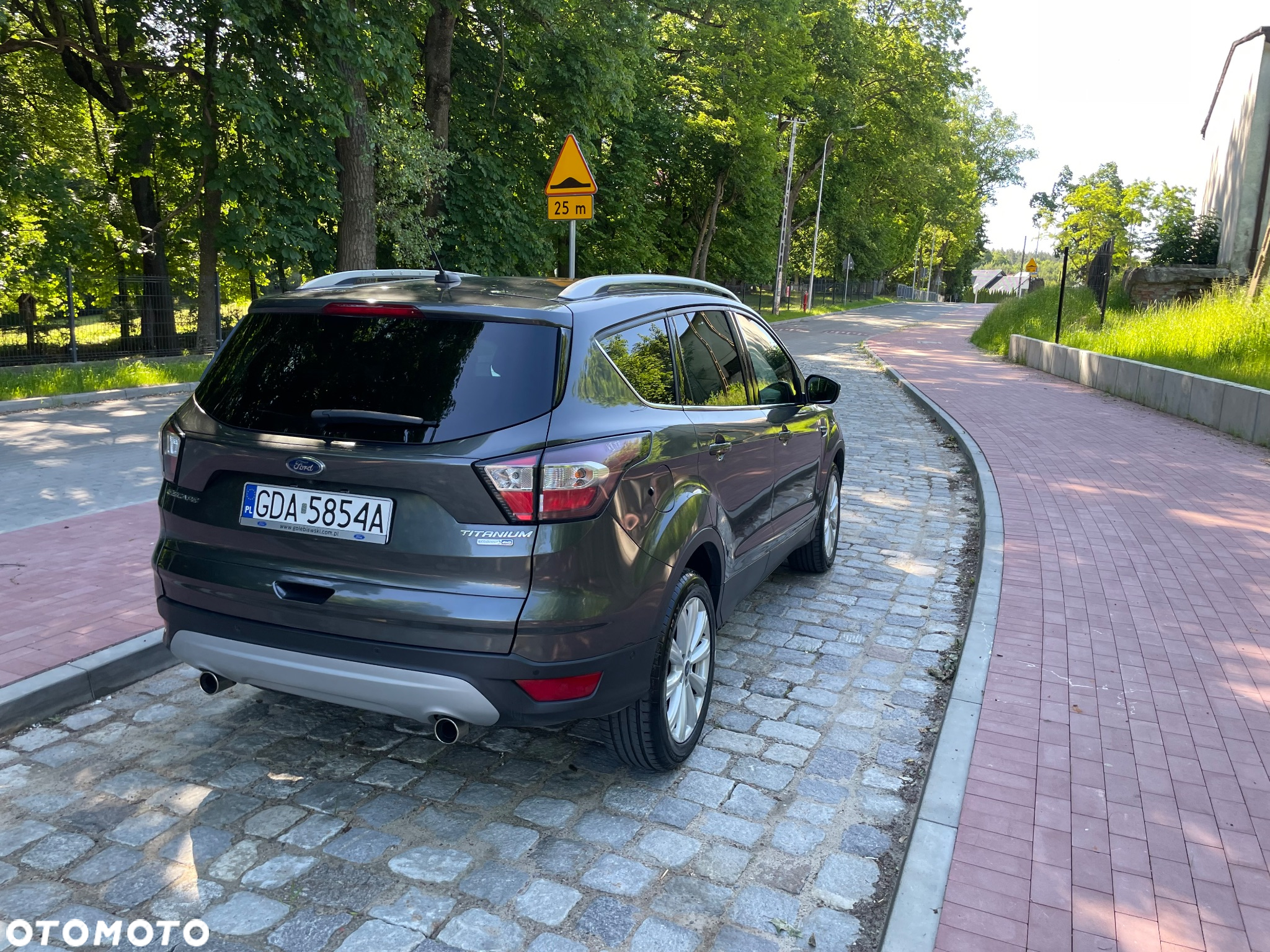 Ford Escape 2.0 EcoBoost AWD Titanium - 6