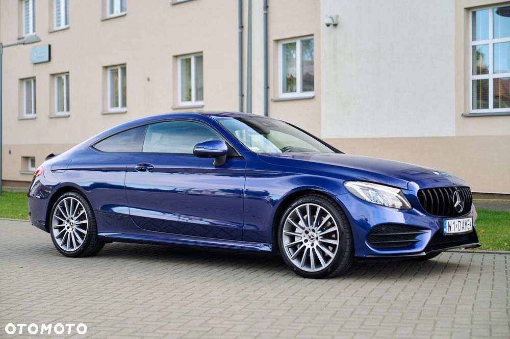 Mercedes-Benz Klasa C 300 9G-TRONIC - 15