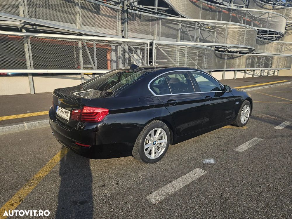 BMW Seria 5 525d Touring Sport-Aut. - 8