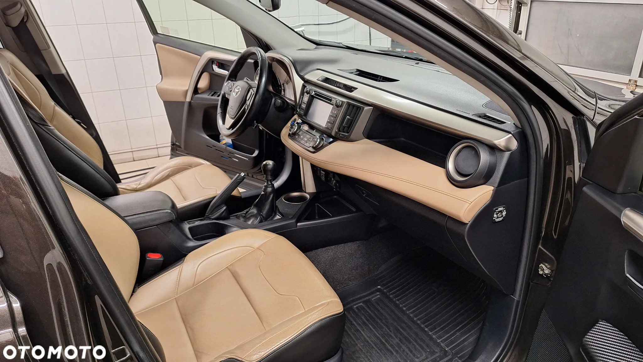 Toyota RAV4 2.0 Prestige - 17