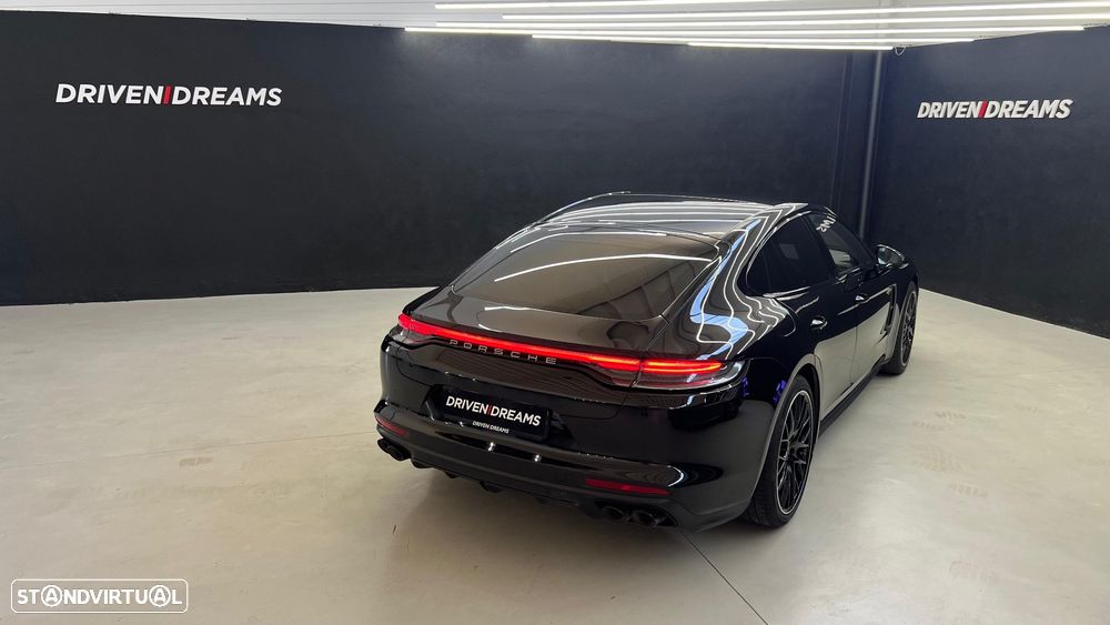 Porsche Panamera 4 E-Hybrid Platinum Edition - 9
