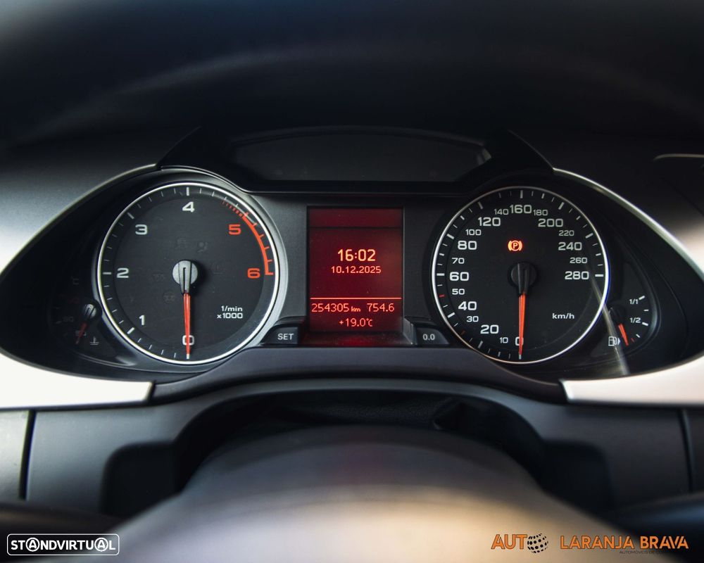 Audi A4 Avant 2.0 TDI - 6