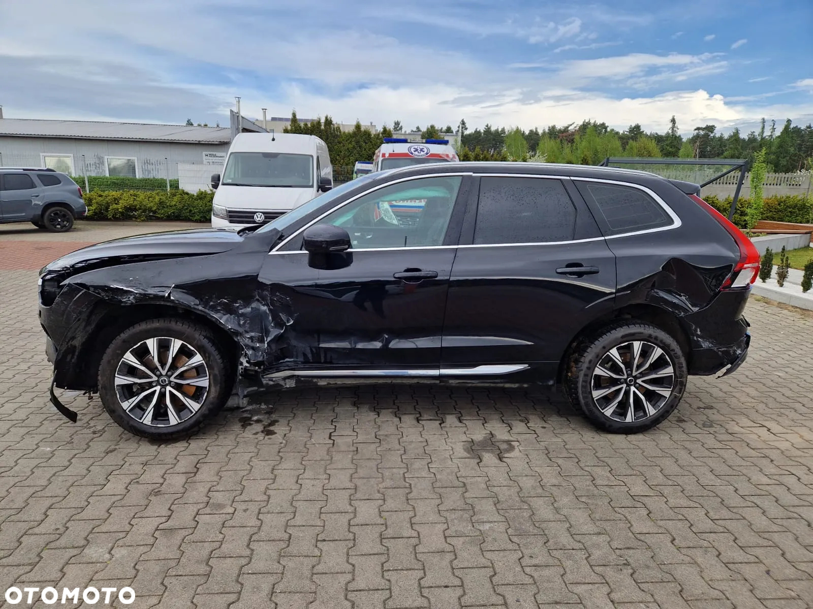Volvo XC 60 B4 D AWD Plus Bright - 2