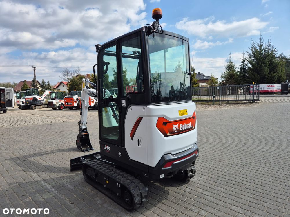 Bobcat E16 - 3