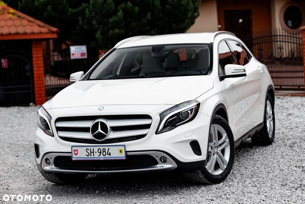 Mercedes-Benz GLA 250 4Matic 7G-DCT Activity Edition - 5