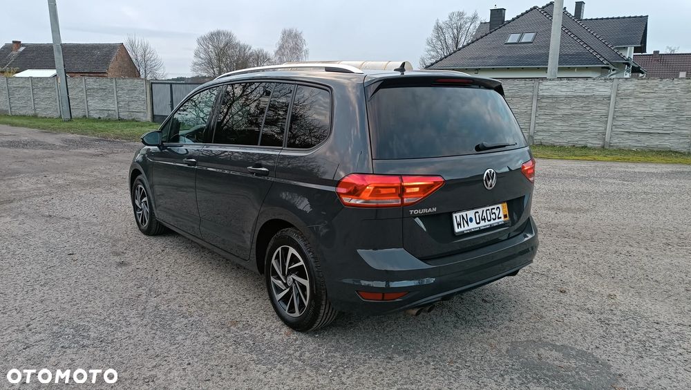 Volkswagen Touran 2.0 TDI SCR Join - 10