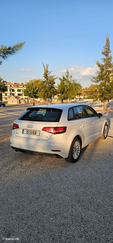 Audi A3 Sportback 1.6 TDI Sport - 5