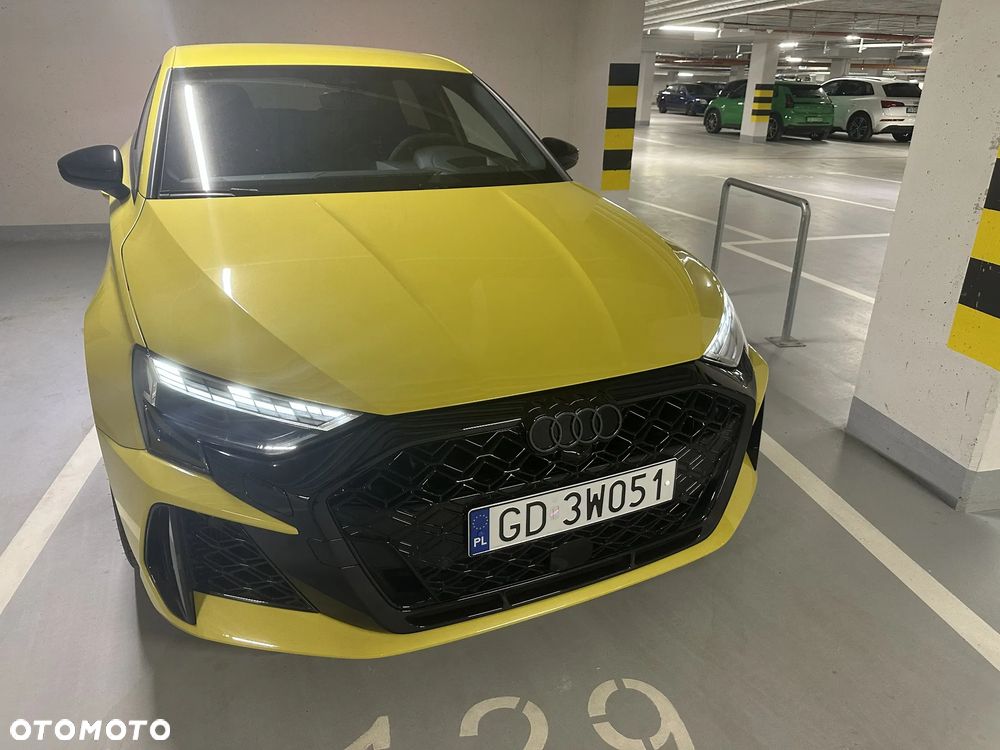 Audi RS3 Sportback - 1