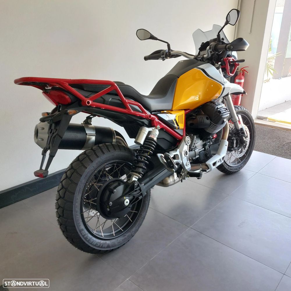 Moto Guzzi V85 TT - 4