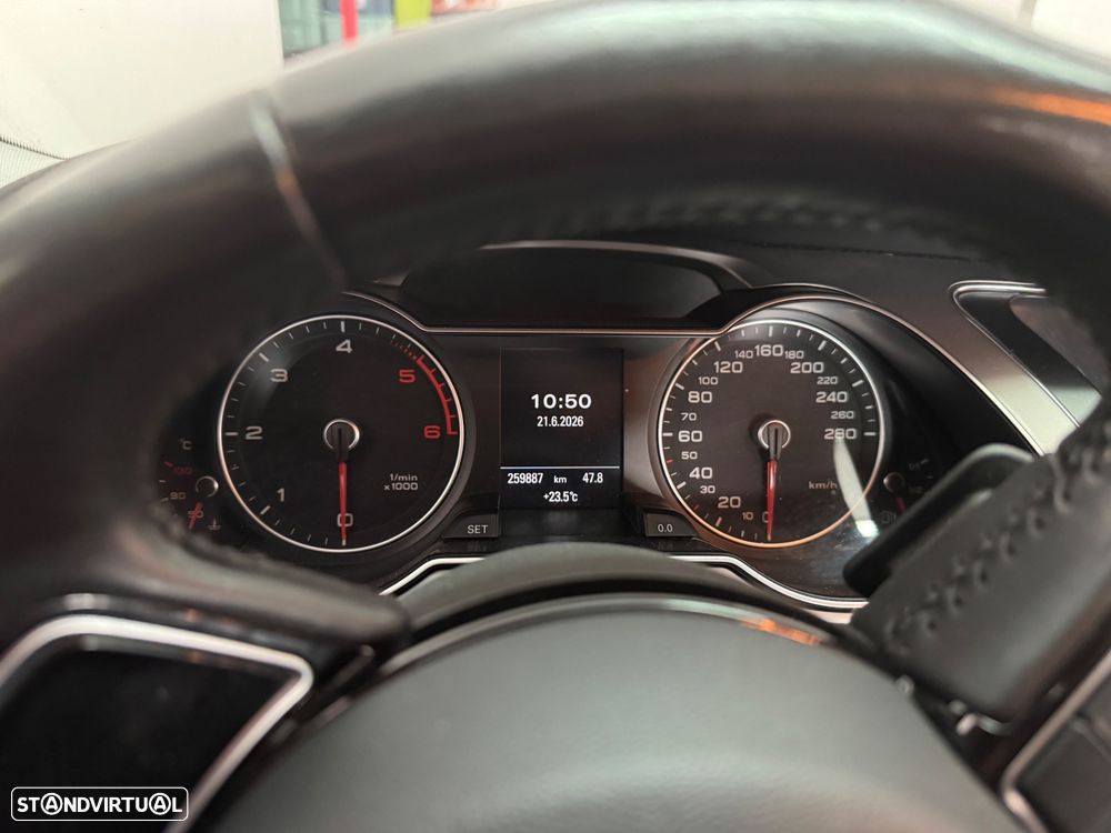 Audi A4 3.0 TDI V6 quattro Advance S tronic - 7