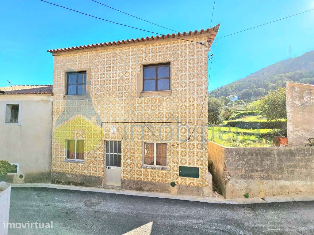 Casa T3 em Alferce, para restauro. - Grande imagem: 2/29