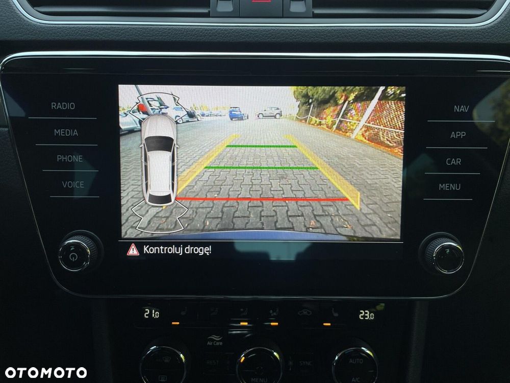 Skoda Superb 2.0 TSI Style DSG - 19