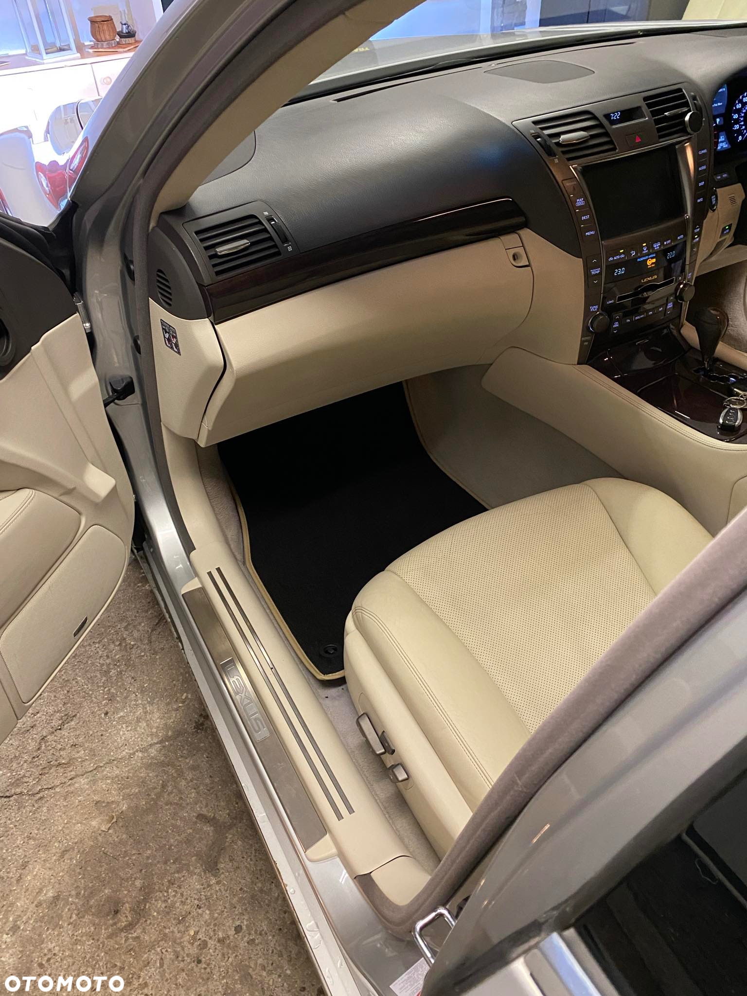 Lexus LS 460 - 17