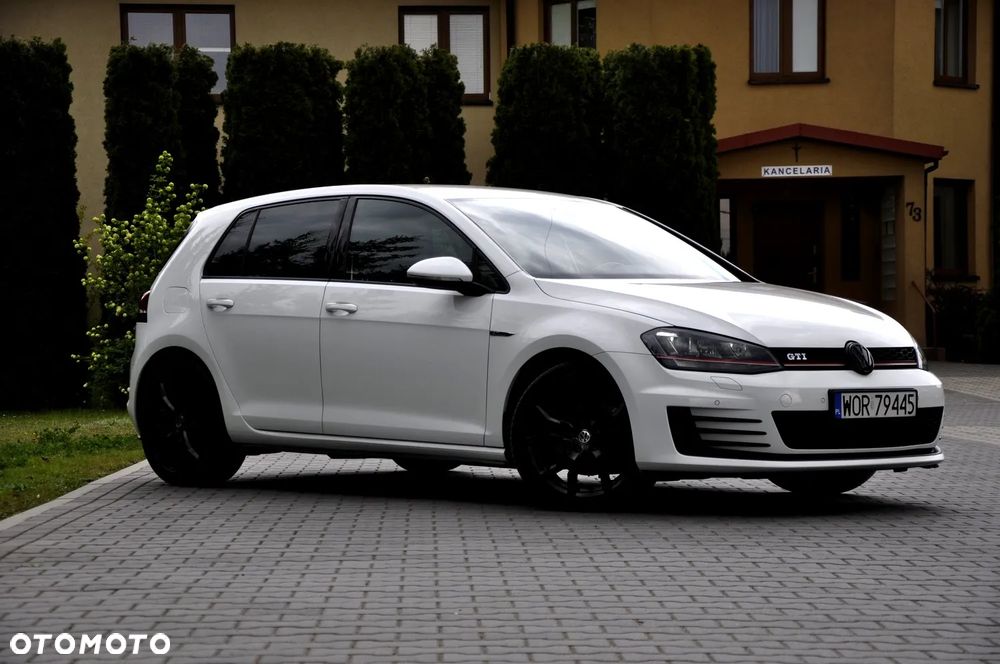 Volkswagen Golf 2.0 TSI BMT GTI - 3