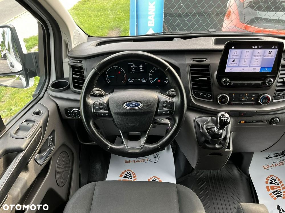 Ford Custom - 13