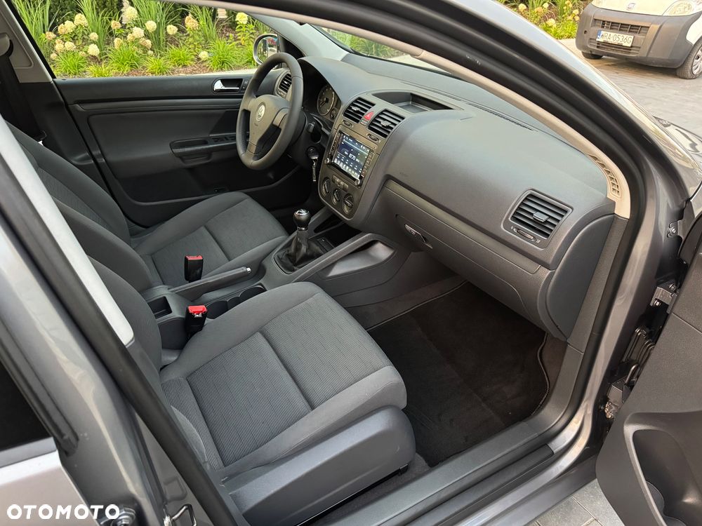 Volkswagen Golf 1.6 Goal - 14