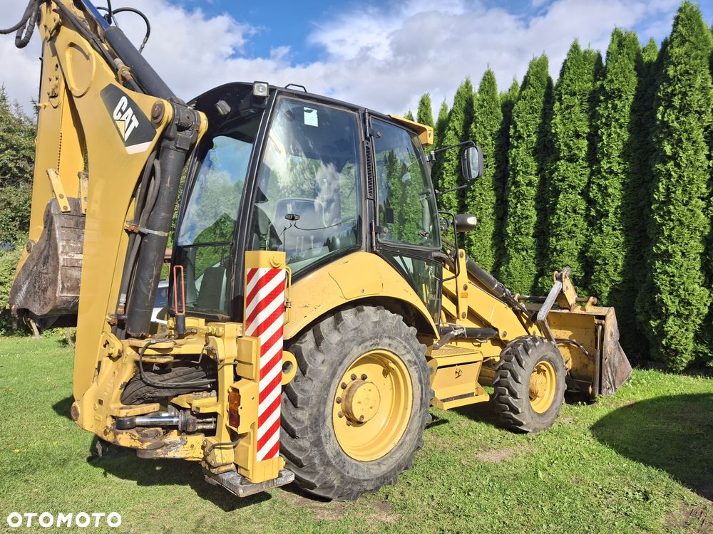 Caterpillar 428E - 2