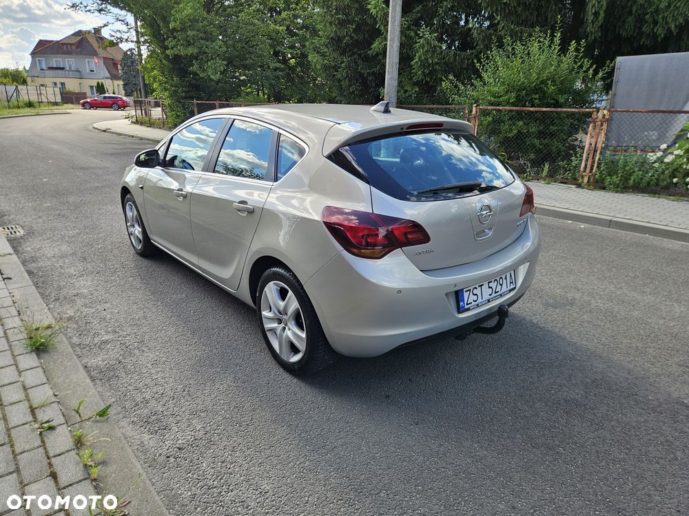 Opel Astra - 4