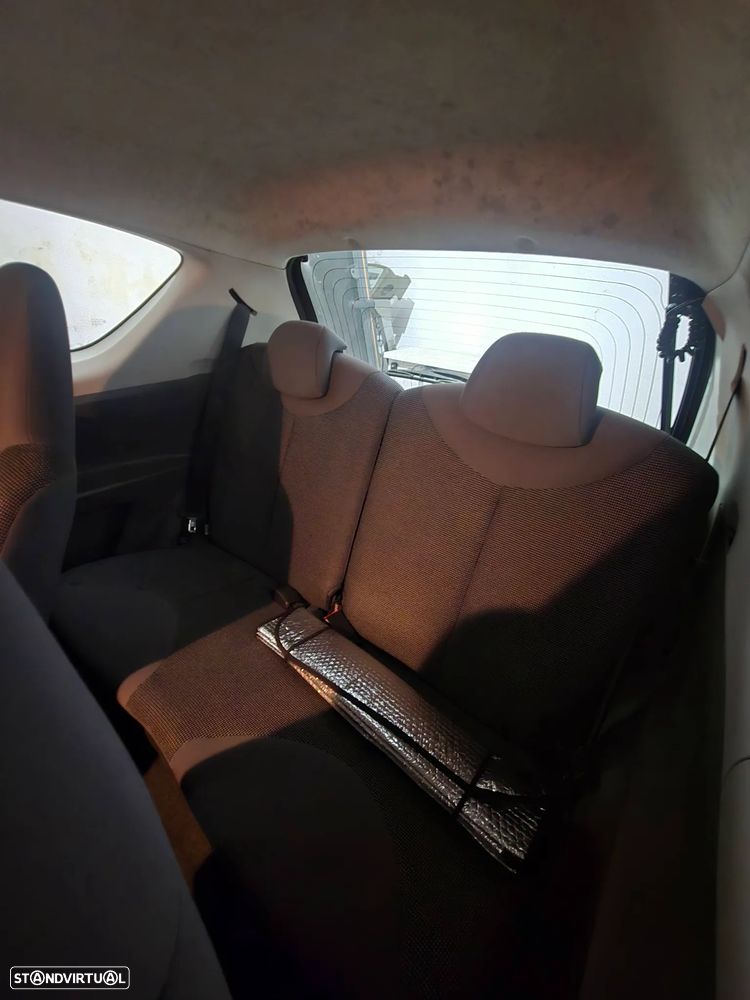 Peugeot 107 1.0 Active - 9