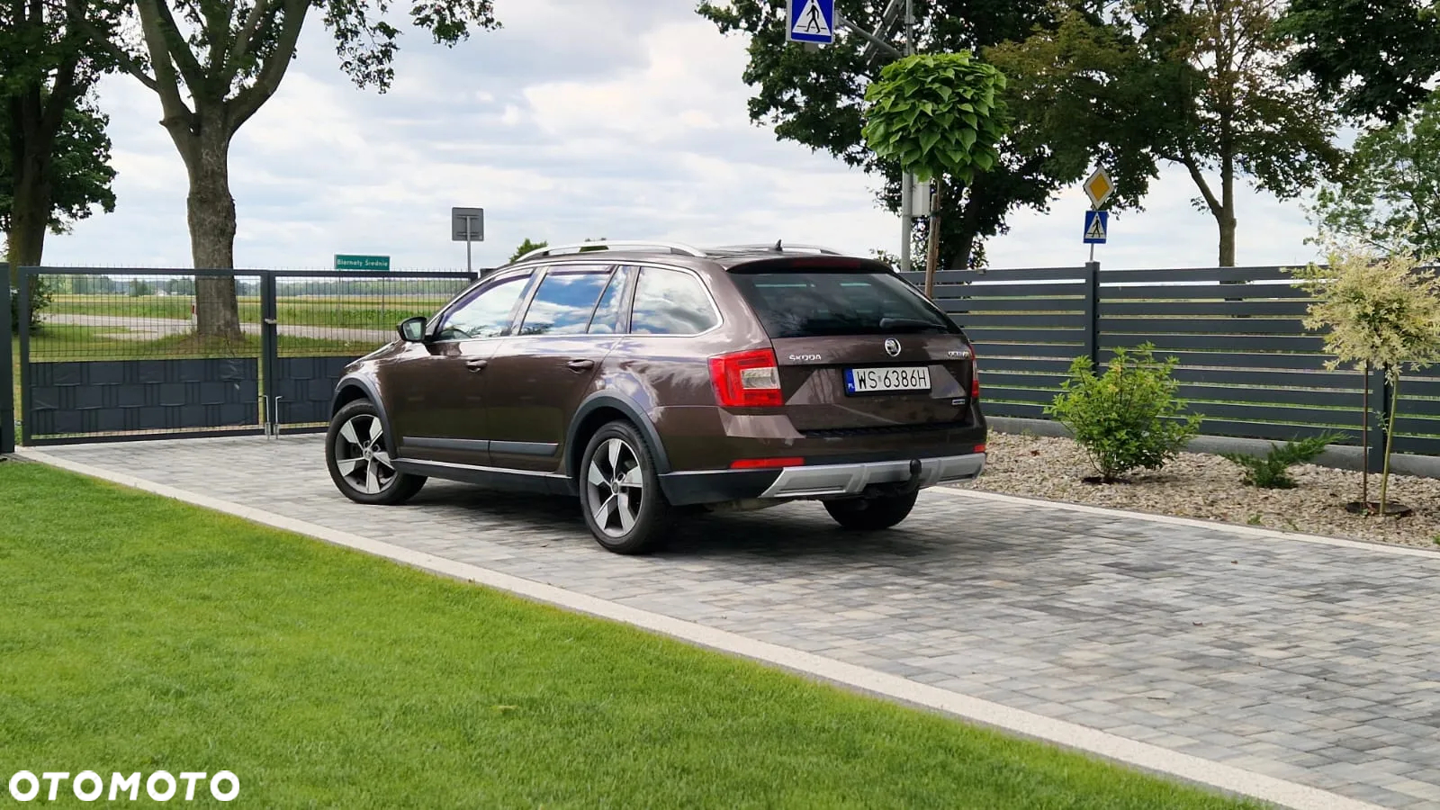 Skoda Octavia Scout 2.0 TDI 4x4 DSG - 10