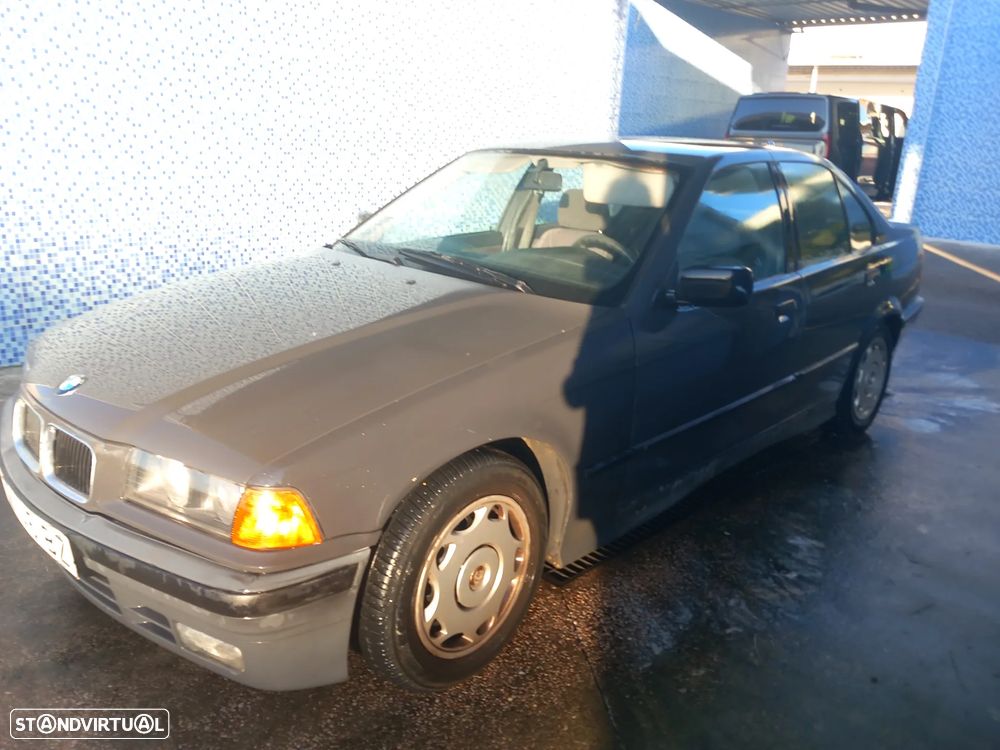 BMW 316 i Touring - 9