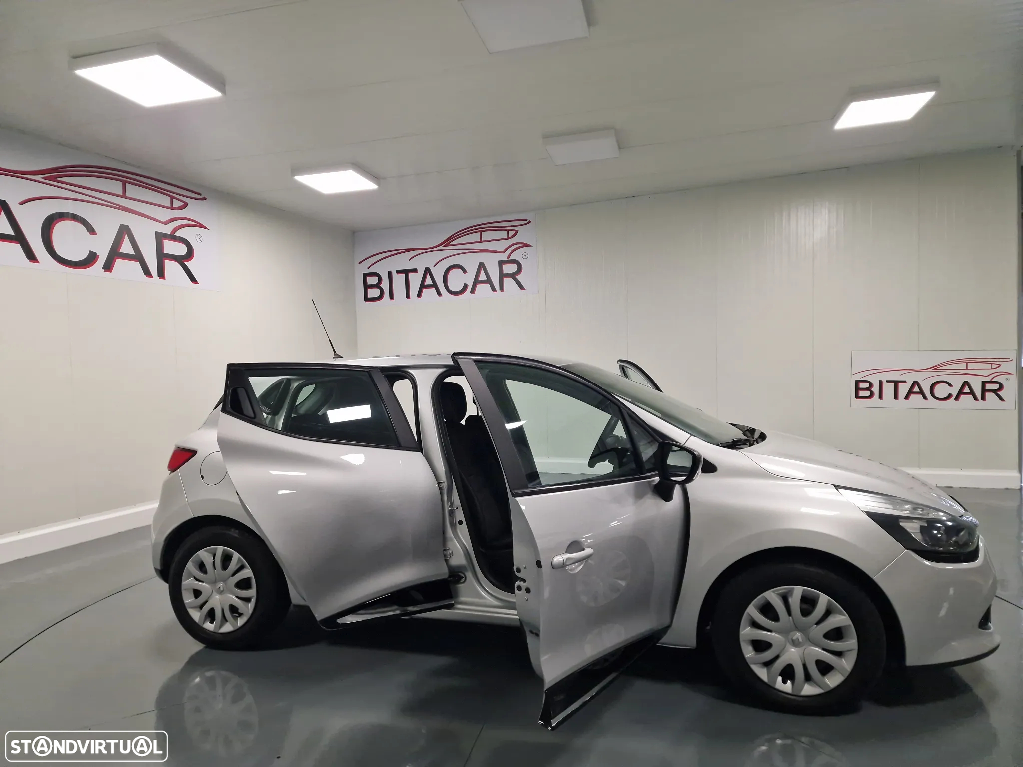 Renault Clio 1.5 dCi Confort - 13