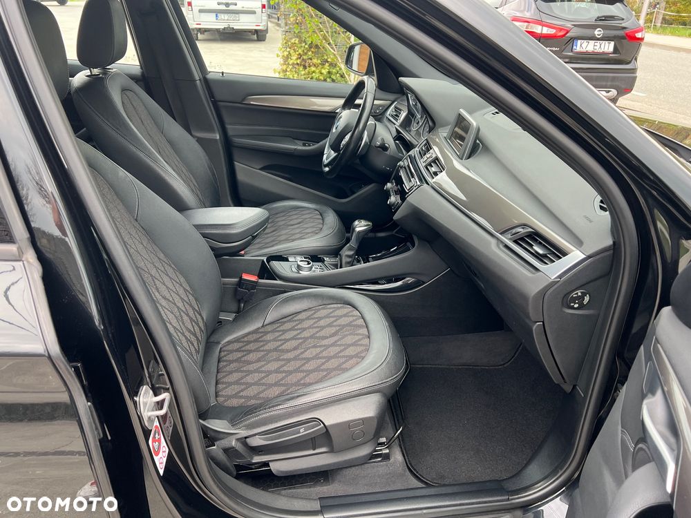 BMW X1 xDrive18d Sport Line - 34