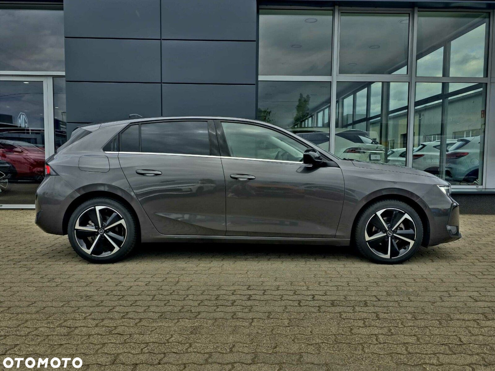 Opel Astra VI 1.2 T Elegance S&S - 5