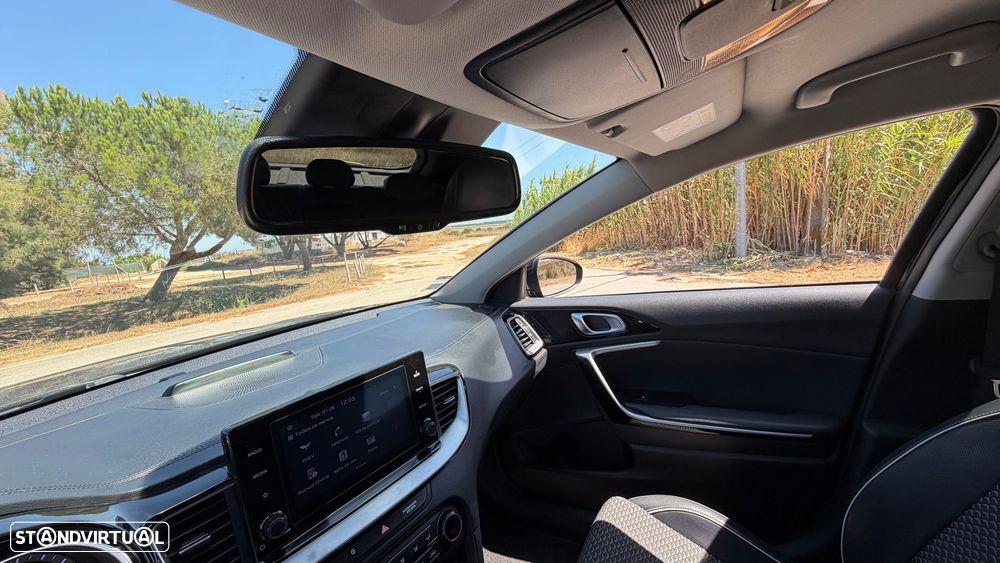 Kia XCeed - 22