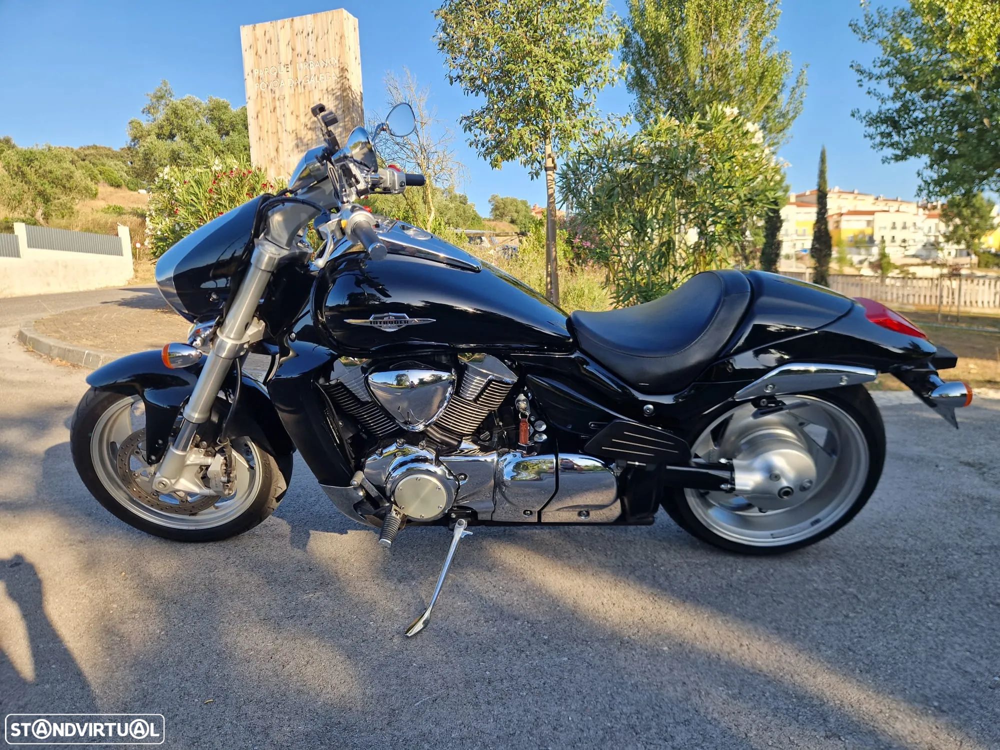 Suzuki Intruder 1800  Possível Financiamento - 1