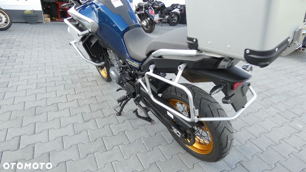 CFMoto 800MT Touring - 16