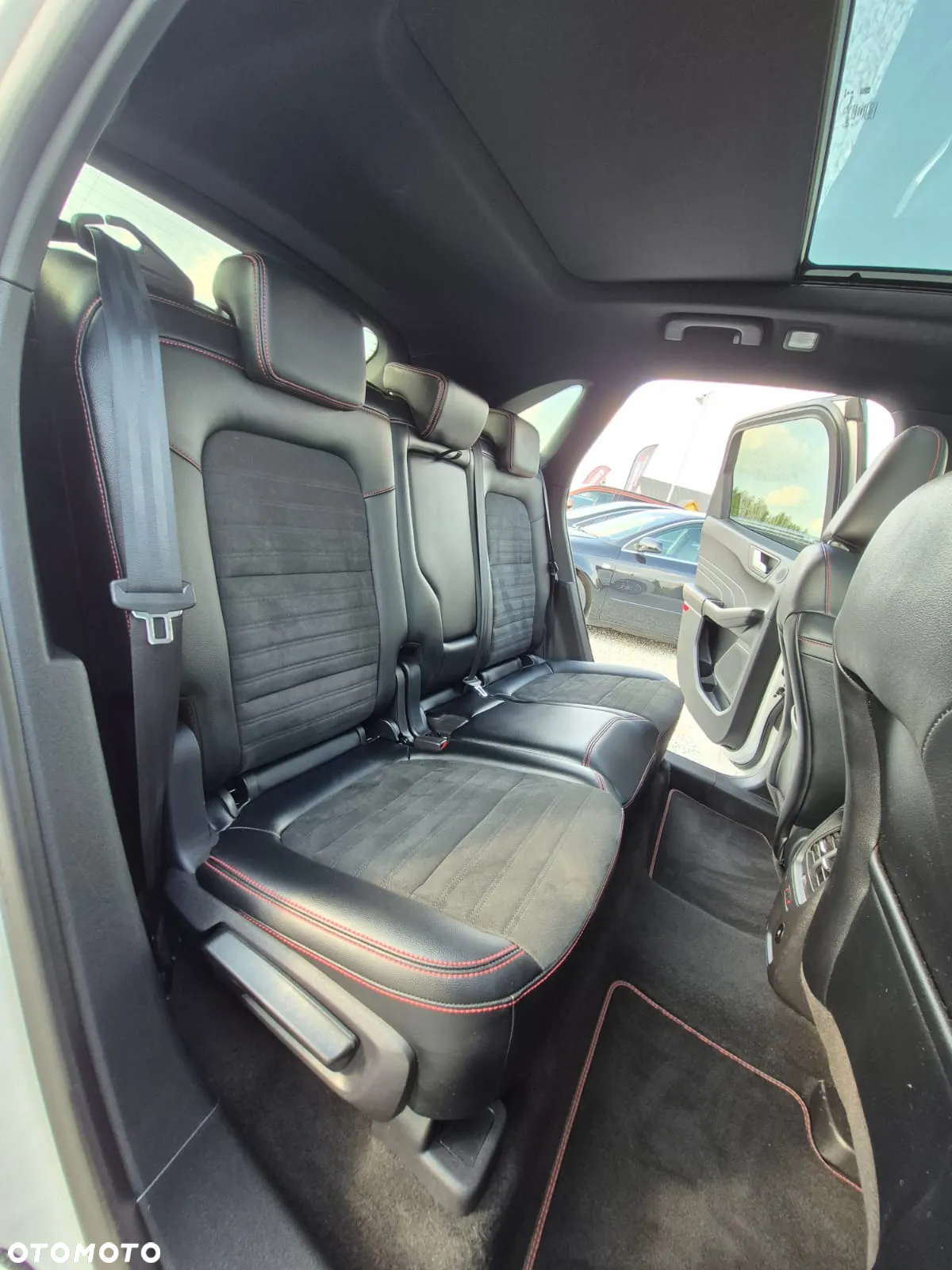 Ford Kuga 2.5 FHEV FWD ST-Line - 21