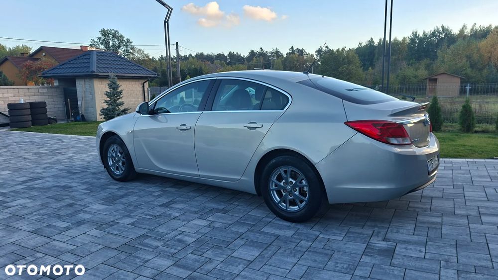 Opel Insignia - 18
