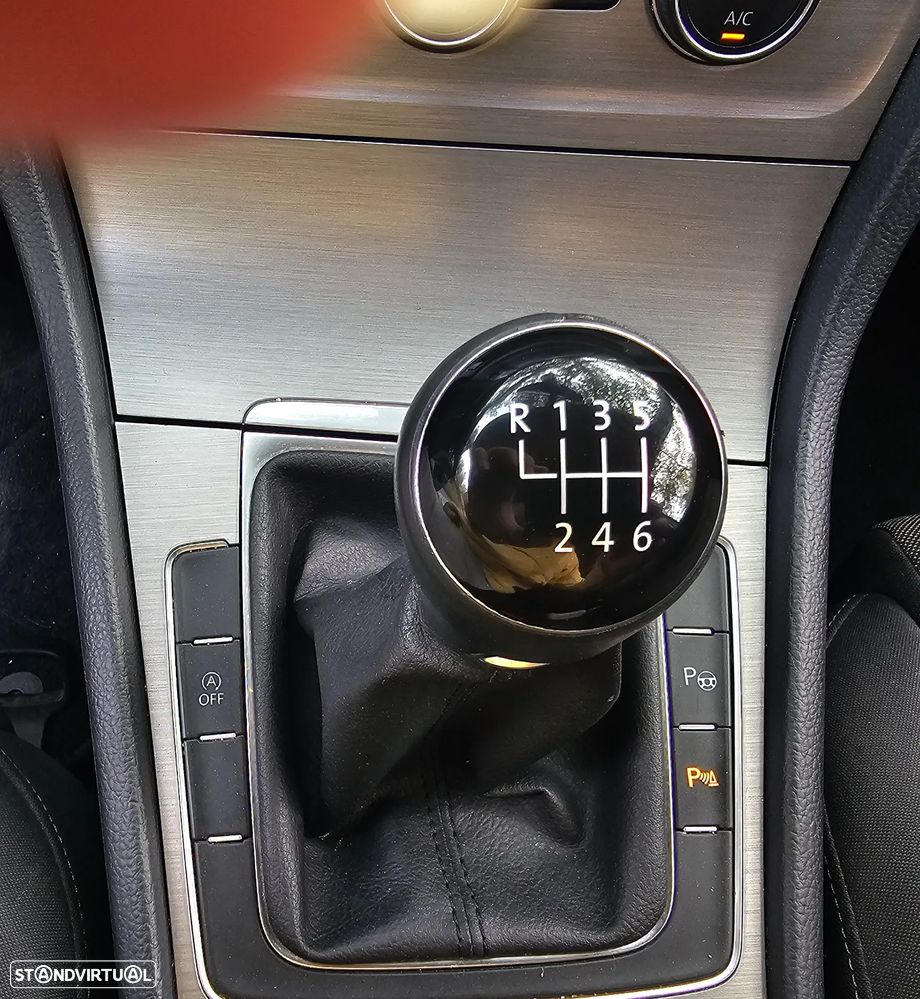 VW Golf ver-1-6-tdi-r--line - 23