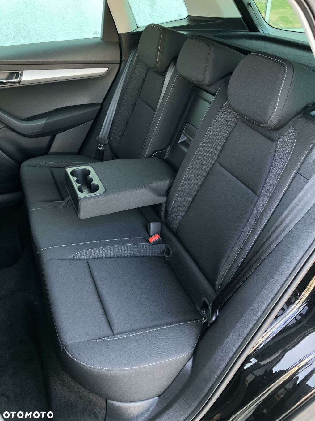 Skoda Karoq 1.5 TSI ACT Selection DSG - 19