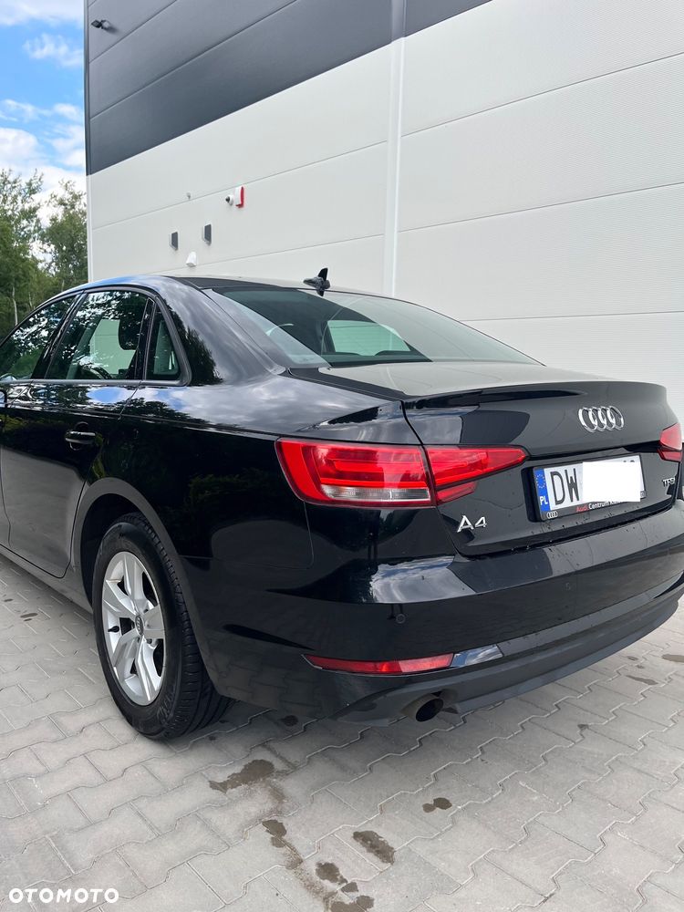 Audi A4 Limousine - 6