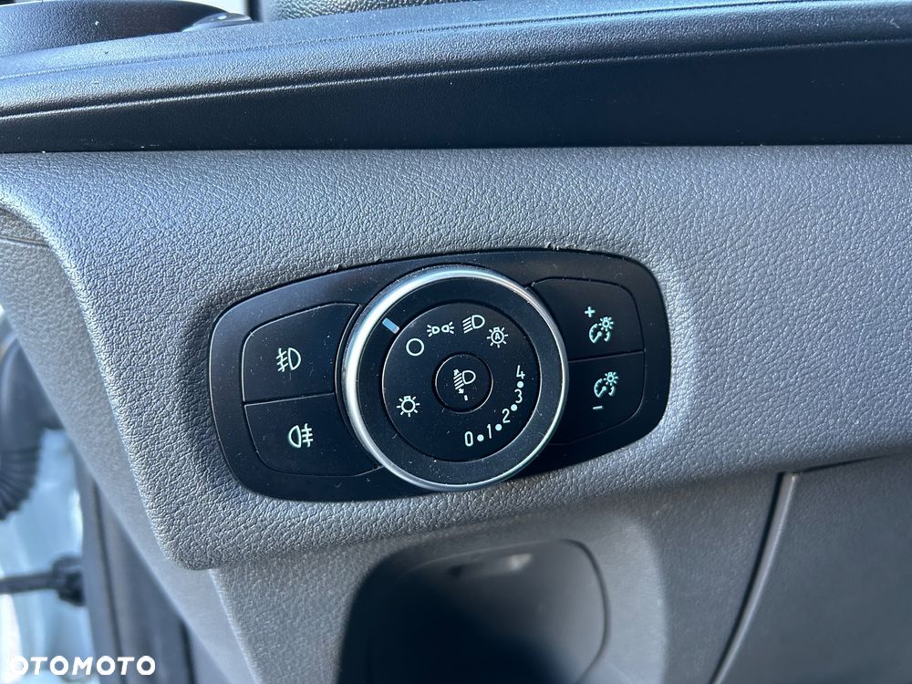 Ford Transit Custom - 32