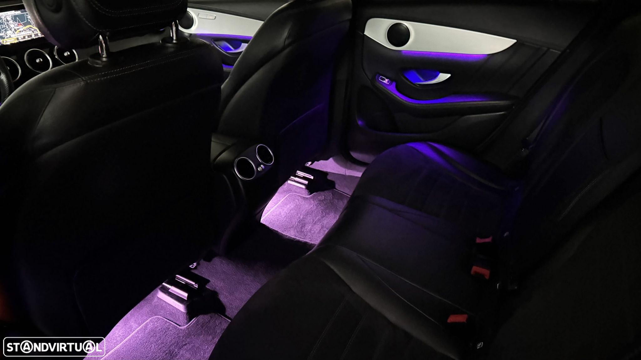 Mercedes-Benz GLC 300 Coupe de 4Matic 9G-TRONIC AMG Line Plus - 39