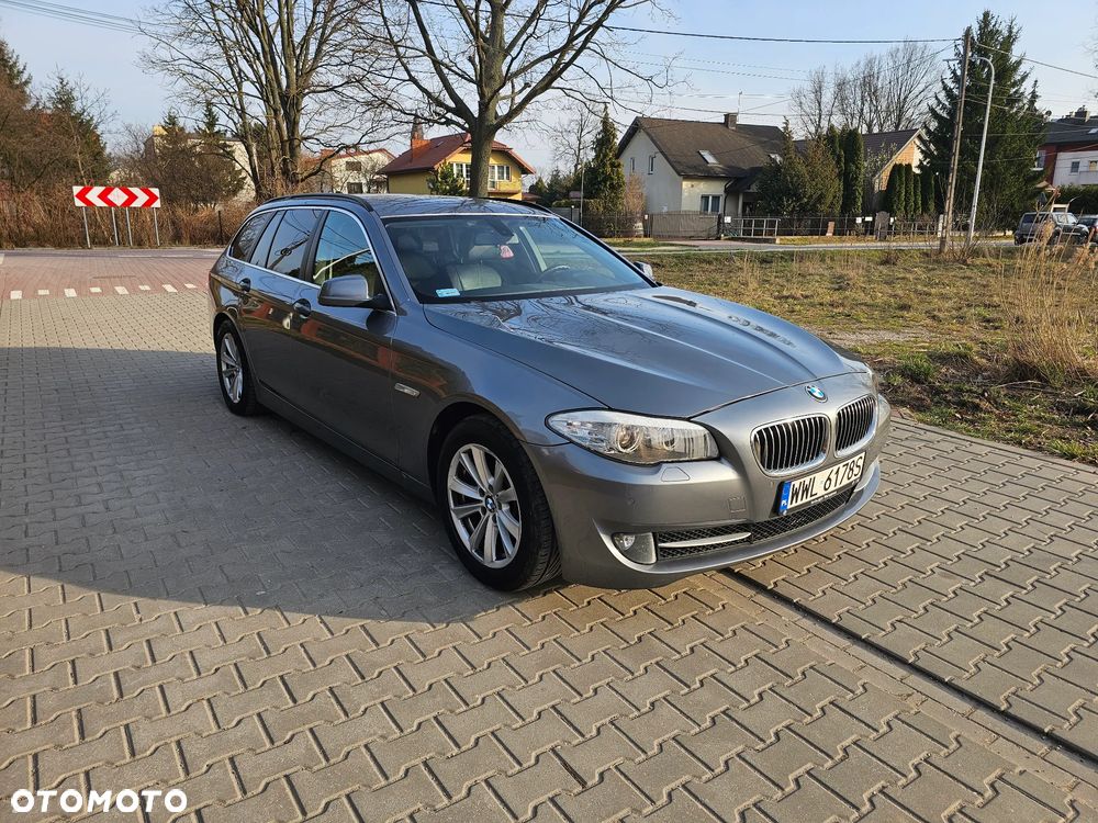 BMW Seria 5 518d Luxury Line - 3
