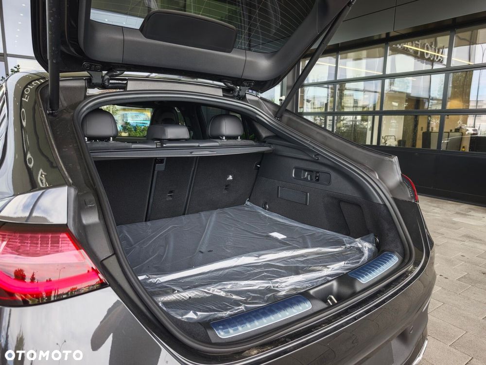 Mercedes-Benz GLC - 31